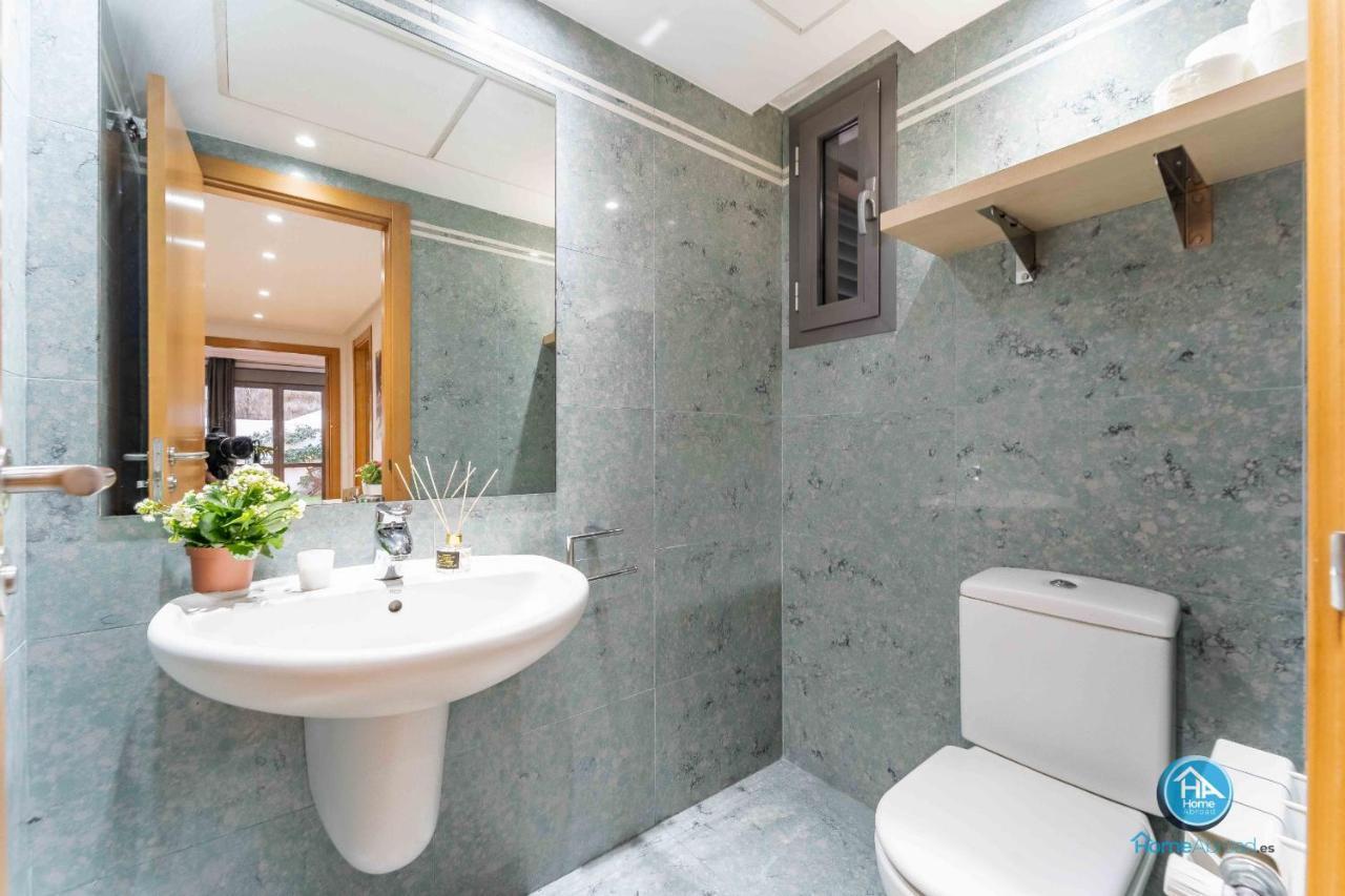 Super Deluxe Villa With Free Parking Madrid Center Exterior photo